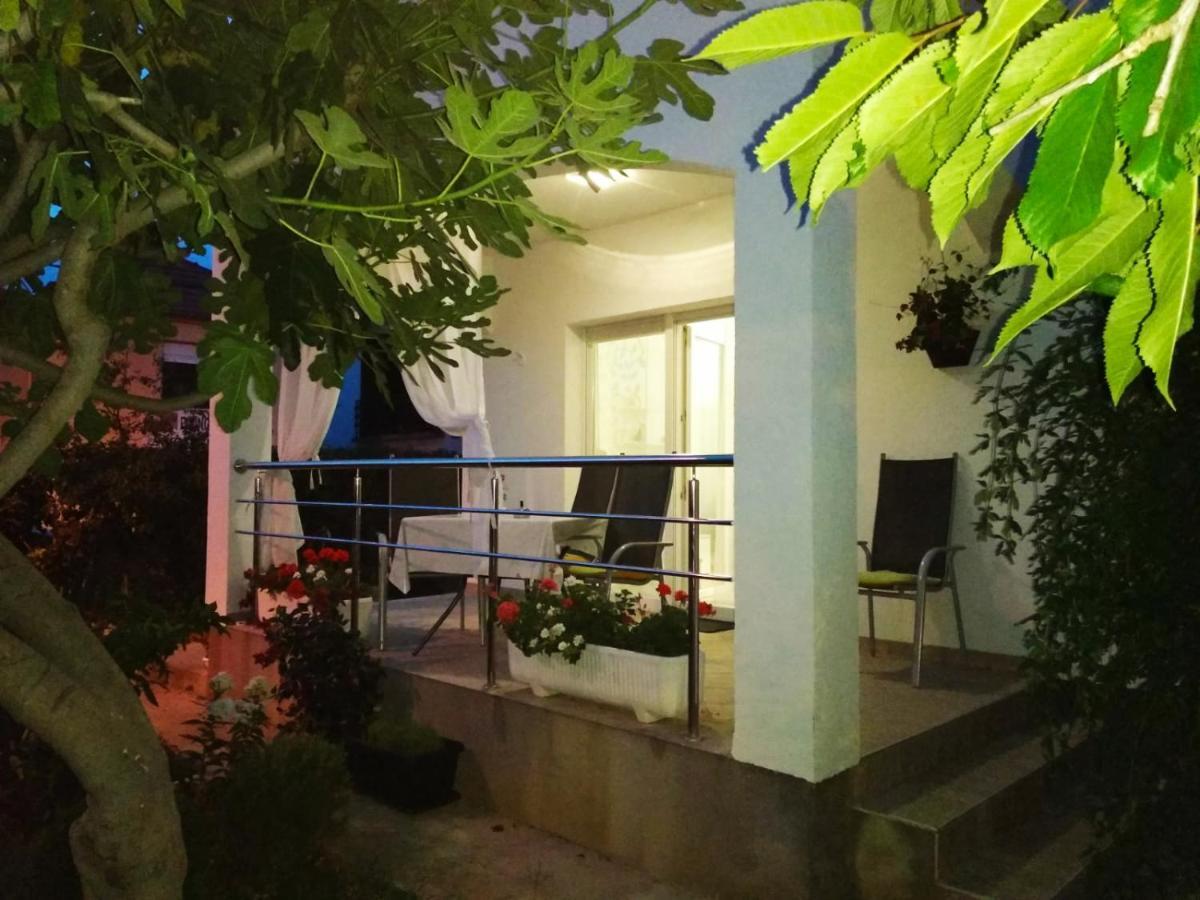 Radenka Zafron Apartment Vodice Buitenkant foto