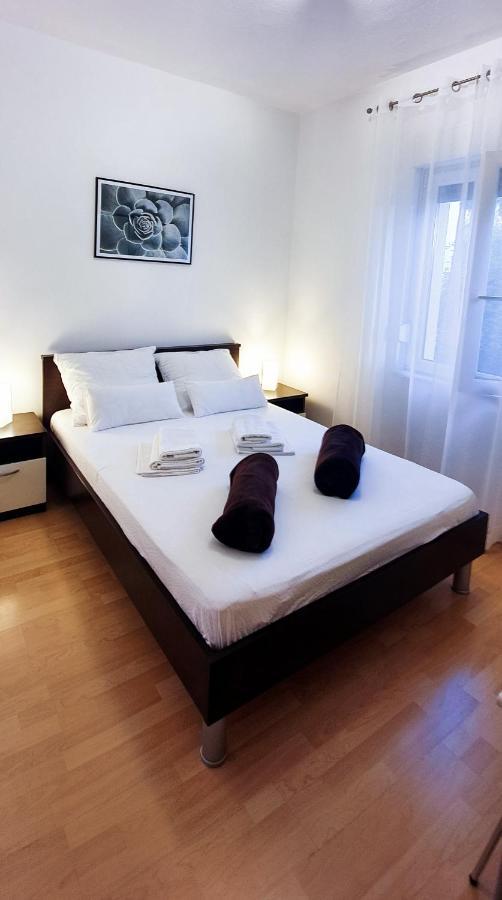 Radenka Zafron Apartment Vodice Buitenkant foto