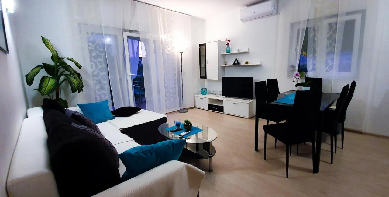 Radenka Zafron Apartment Vodice Buitenkant foto